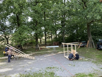 Hochsitzbau der Jagdschule im Kurs 2025