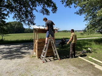 Hochsitzbau der Jagdschule im Kurs 2025