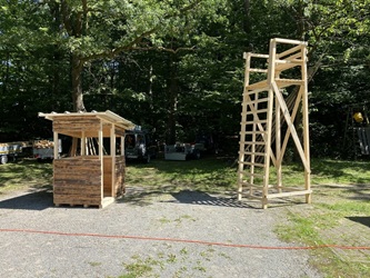 Hochsitzbau der Jagdschule im Kurs 2025