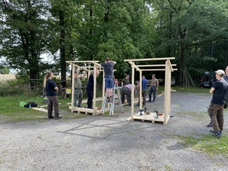 Hochsitzbau der Jagdschule im Kurs 2025