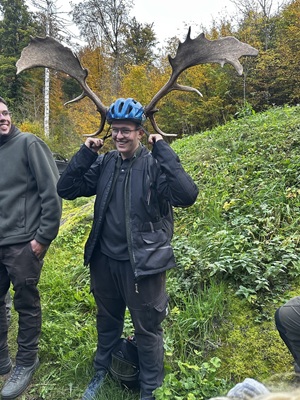 Jagdscheinanwärter beim Probetragen